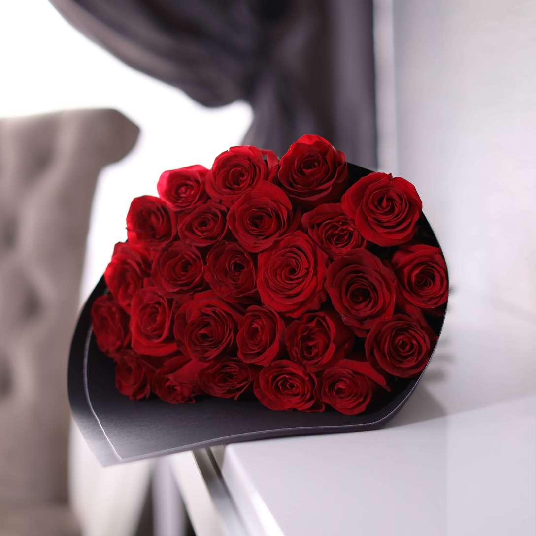 Букет из 25 роз 