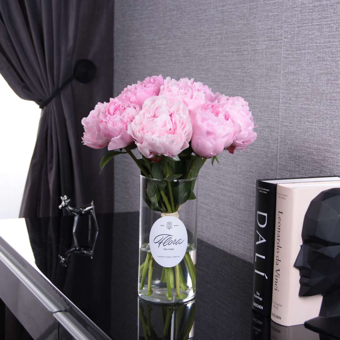 Букет из 11 пионов 