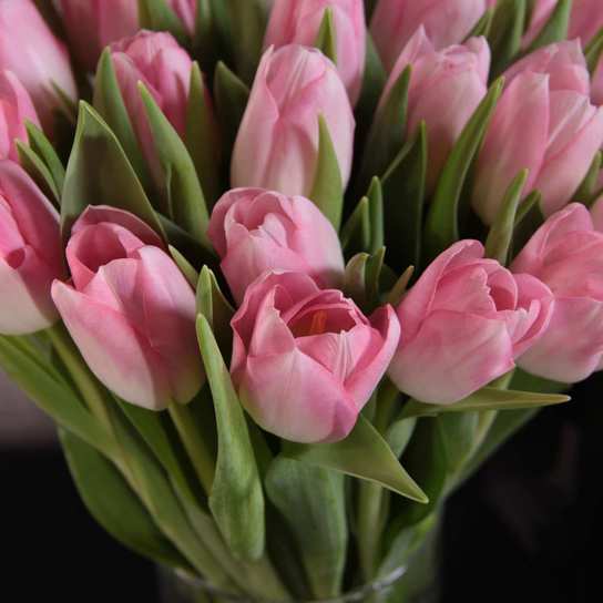 Букет из 25 тюльпанов "Pink" в вазе