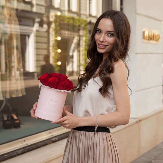 Шляпная коробка Demi "Розы Кения Red" PINK