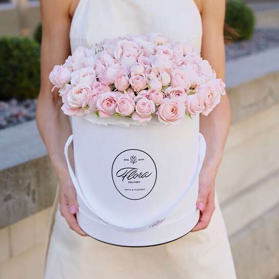 Шляпная коробка Grand "Розы Fairy Kiss" WHITE