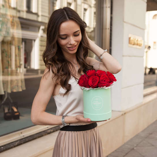 Шляпная коробка Demi "Розы Кения Red" GREEN