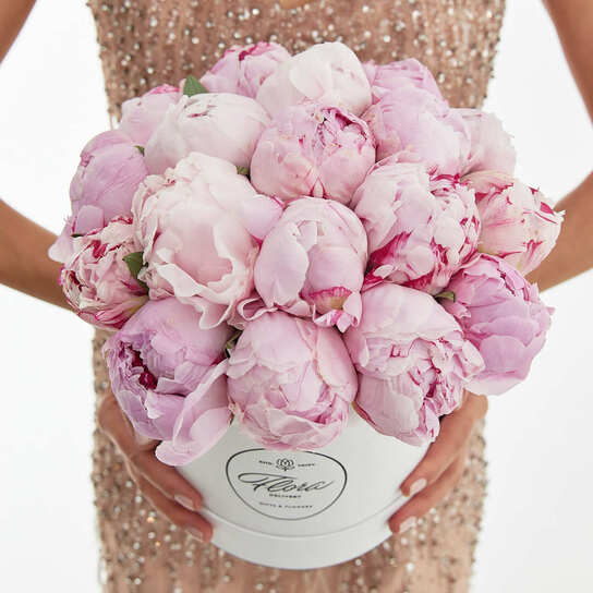 Шляпная коробка Petit "Пионы розовые" WHITE