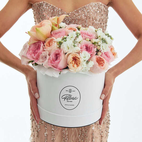 Букет "Peach Cream" шляпной коробке Grand Mini WHITE