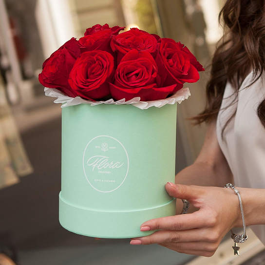 Шляпная коробка Demi "Розы Кения Red" GREEN