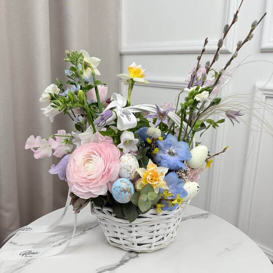 Весенняя композиция в корзине №7