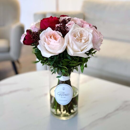 Букет Jaclyn в вазе Фото 4