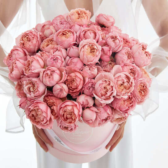 Шляпная коробка Grand "Розы персиковые Juliet" PINK