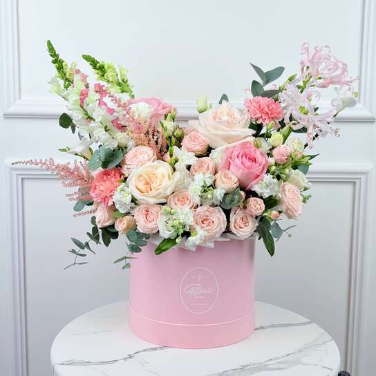 Букет "Pink Haze" в шляпной коробке Grand Mini PINK