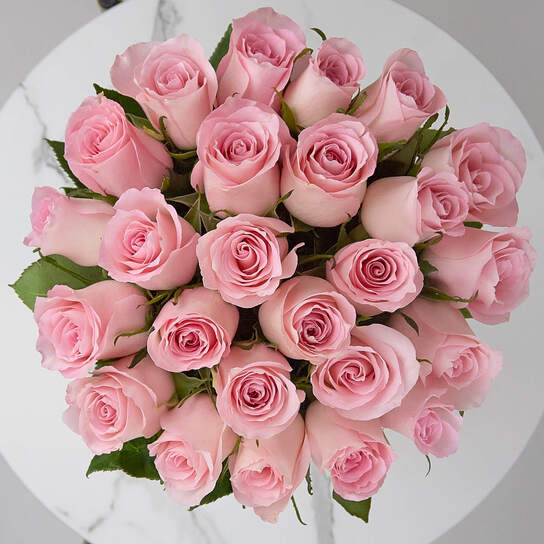 Букет из 25 роз "Pink Kenya" в вазе