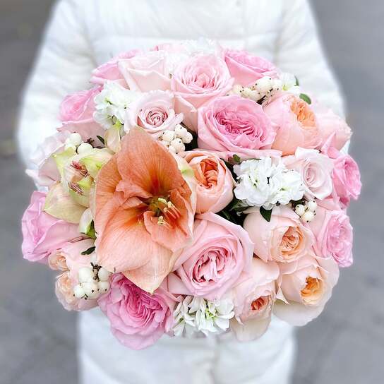 Букет "Peach Cream" шляпной коробке Grand Mini GREEN Фото 4