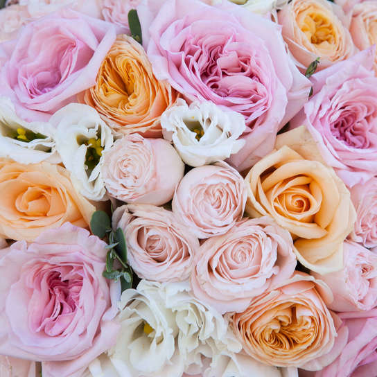 Букет "Adele" шляпной коробке Grand Mini BLVCK