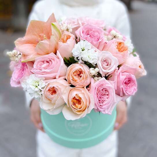 Букет "Peach Cream" шляпной коробке Grand Mini GREEN Фото 2