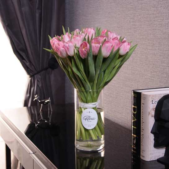 Букет из 25 тюльпанов "Pink" в вазе