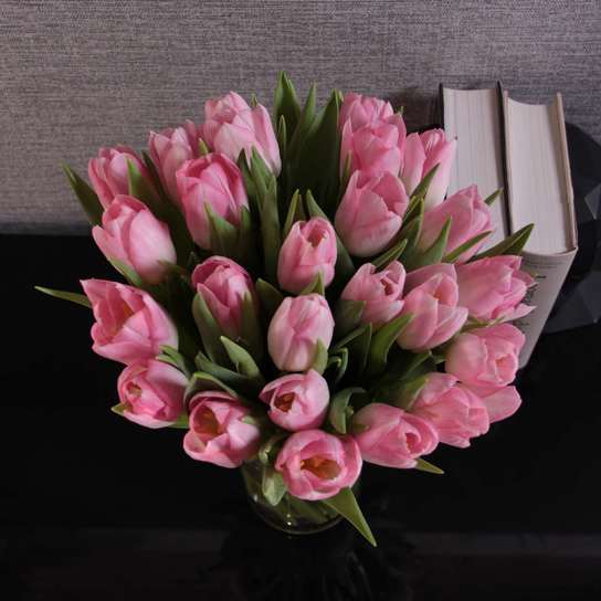 Букет из 25 тюльпанов "Pink" в вазе