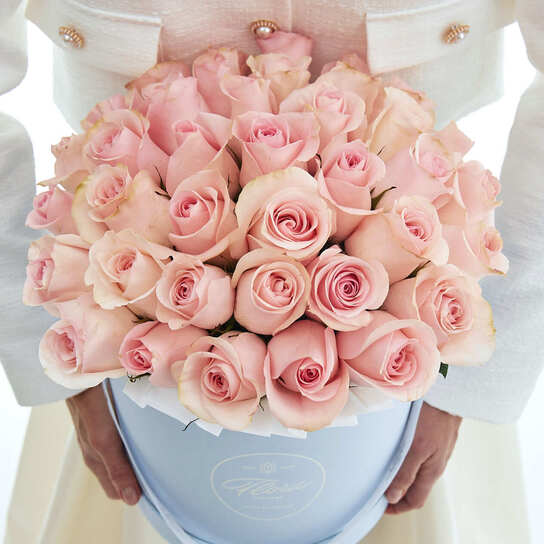 Шляпная коробка Grand "Розы розовые Senorita" BLUE