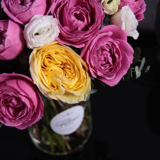 Букет "Woodford" в вазе