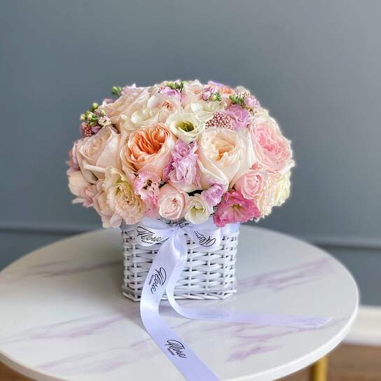 Букет "Zephyr Summer" в корзинке