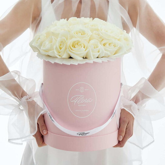 Шляпная коробка Grand "Розы Proud" PINK