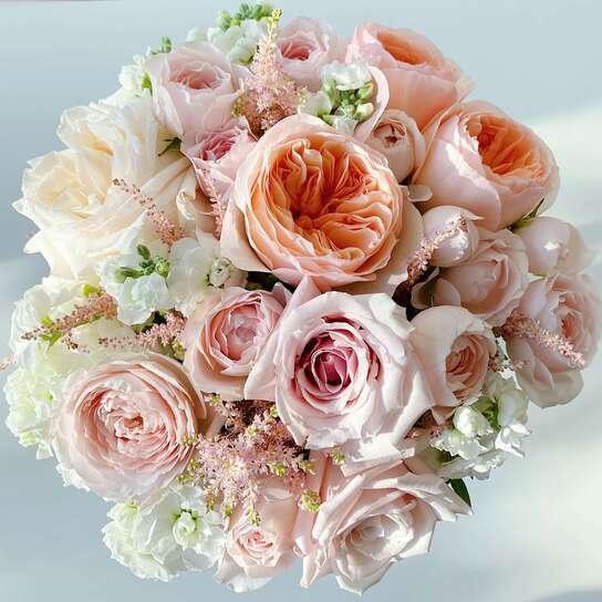 Букет "Allure" в вазе