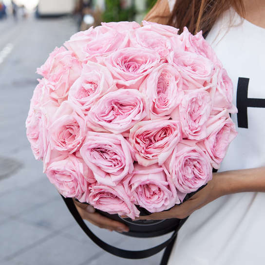 Шляпная коробка Grand "Розы Pink O'Hara" BLVCK