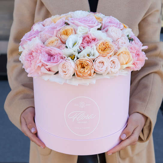 Букет "Adele" шляпной коробке Grand Mini PINK