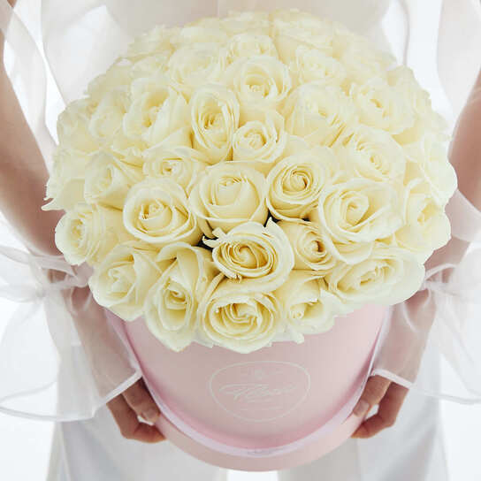 Шляпная коробка Grand "Розы Proud" PINK