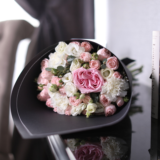 Букет "Ashwell" BLVCK