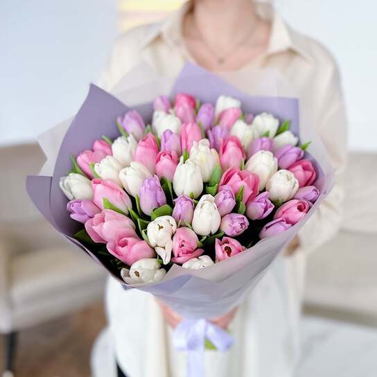 Букет из 51 тюльпана "Пудровый микс"