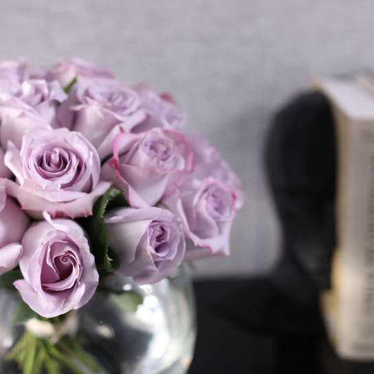 Букет из 25 роз "Purple" в вазе