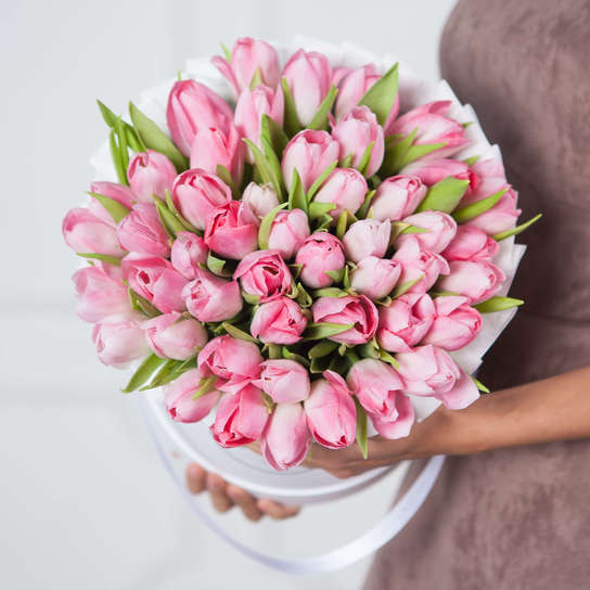 Шляпная коробка Grand "Тюльпаны Pink" WHITE