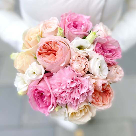 Букет "Adele" в шляпной коробке Demi PINK