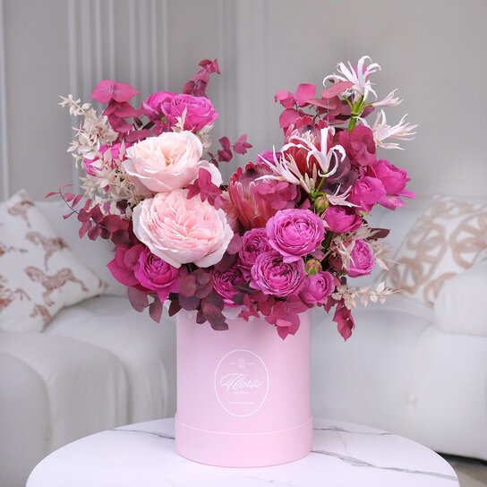 Букет "Ivy" в шляпной коробке Petit PINK