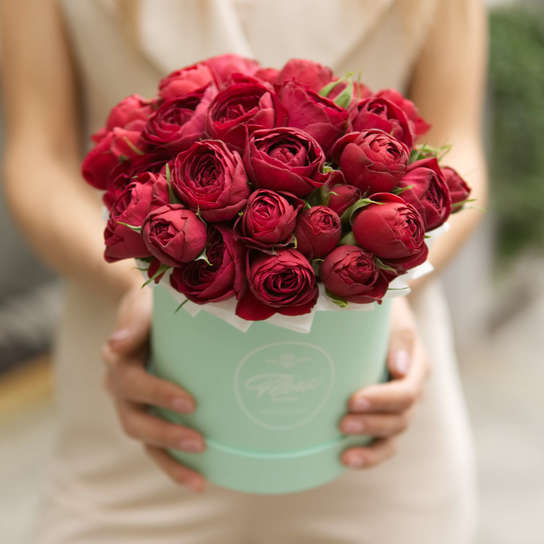 Шляпная коробка Demi "Розы Red Lace" GREEN