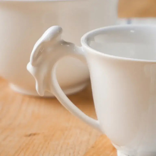 Кофейная чашечка с кроликом