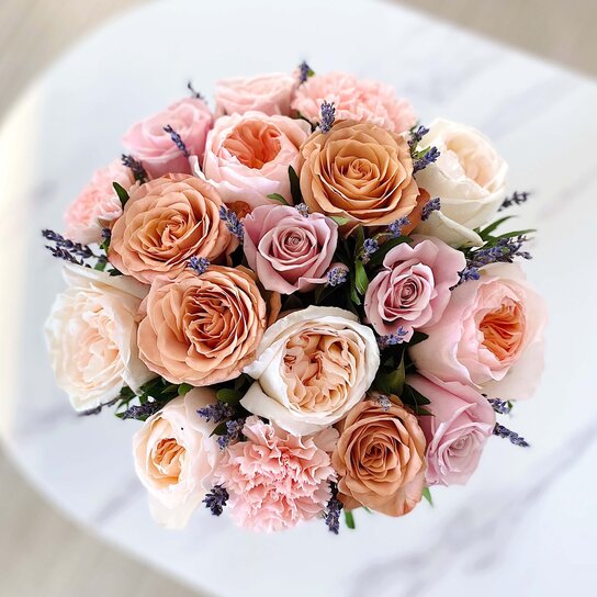 Букет "Louis Roederer" в вазе