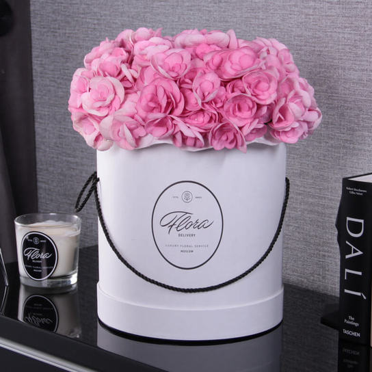 Шляпная коробка Grand "Гортензии Pink" WHITE