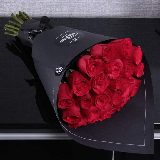 Букет из 21 розы "Red Kenya" BLVCK Фото 5