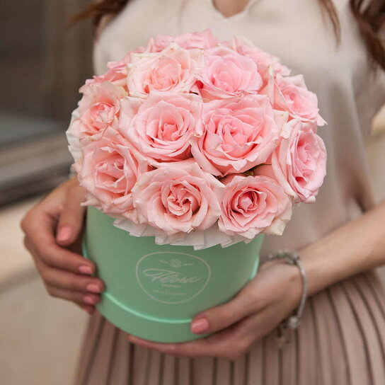 Шляпная коробка Demi "Розы Кения Pink" GREEN Фото 2