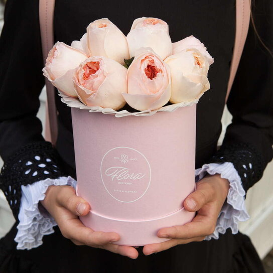 Шляпная коробка Demi "Розы Austin Juliet" PINK