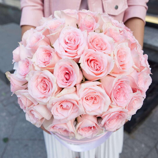 Шляпная коробка Grand с розовыми розами PINK Фото 2