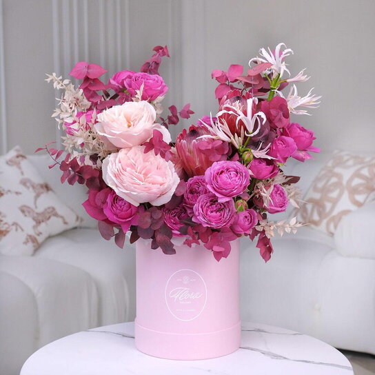 Букет "Ivy" в шляпной коробке Petit PINK